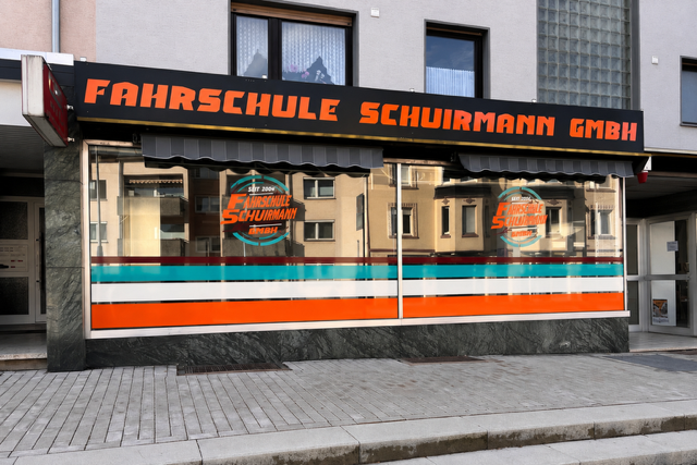 Beschriftetes Schaufenster